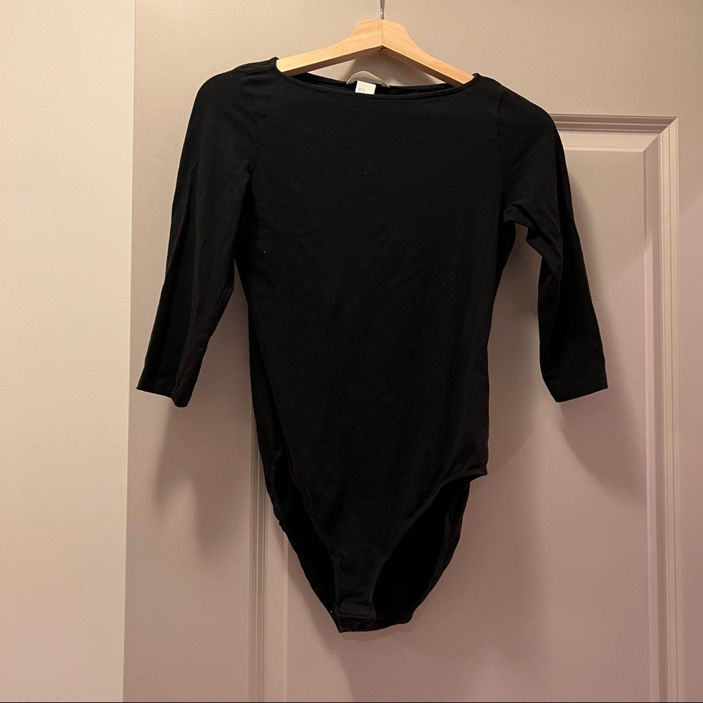 H&M 3/4 Sleeve Black Bodysuit‎
